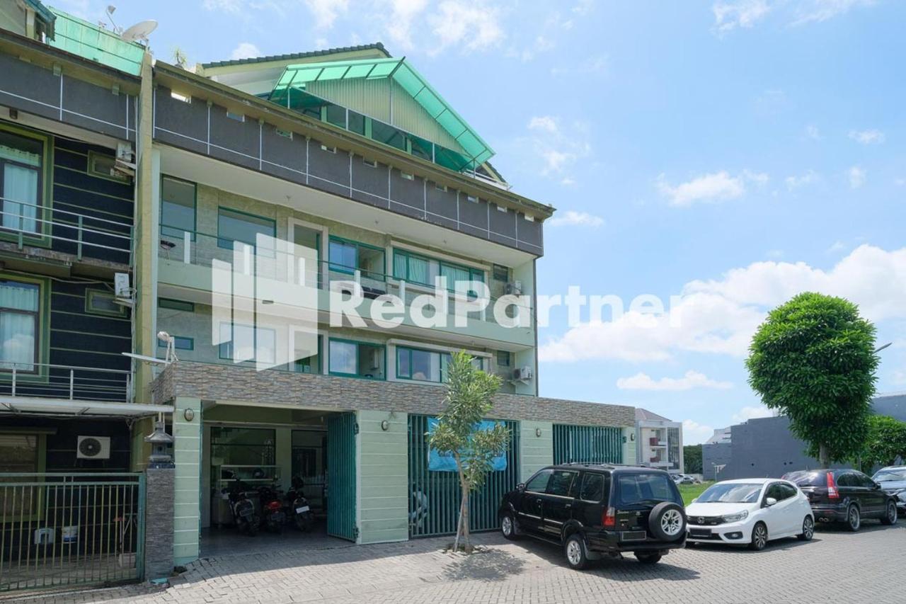 Pondok Hijau Syariah Mitra Reddoorz At Citraland Sorabaya Extérieur photo